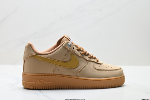 Nike Air Force 1'07 Low-Top Sneakers