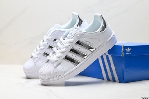 Adidas Originals Superstar Shell-toe Sneakers