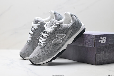 New Balance 204L Thin Sole Casual Shoes