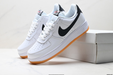 Nike AIR FORCE 1'07 Low-top Sneakers