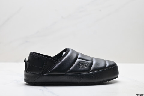 THE NORTH FACE Thermoball Traction Outdoor Functional Shoes