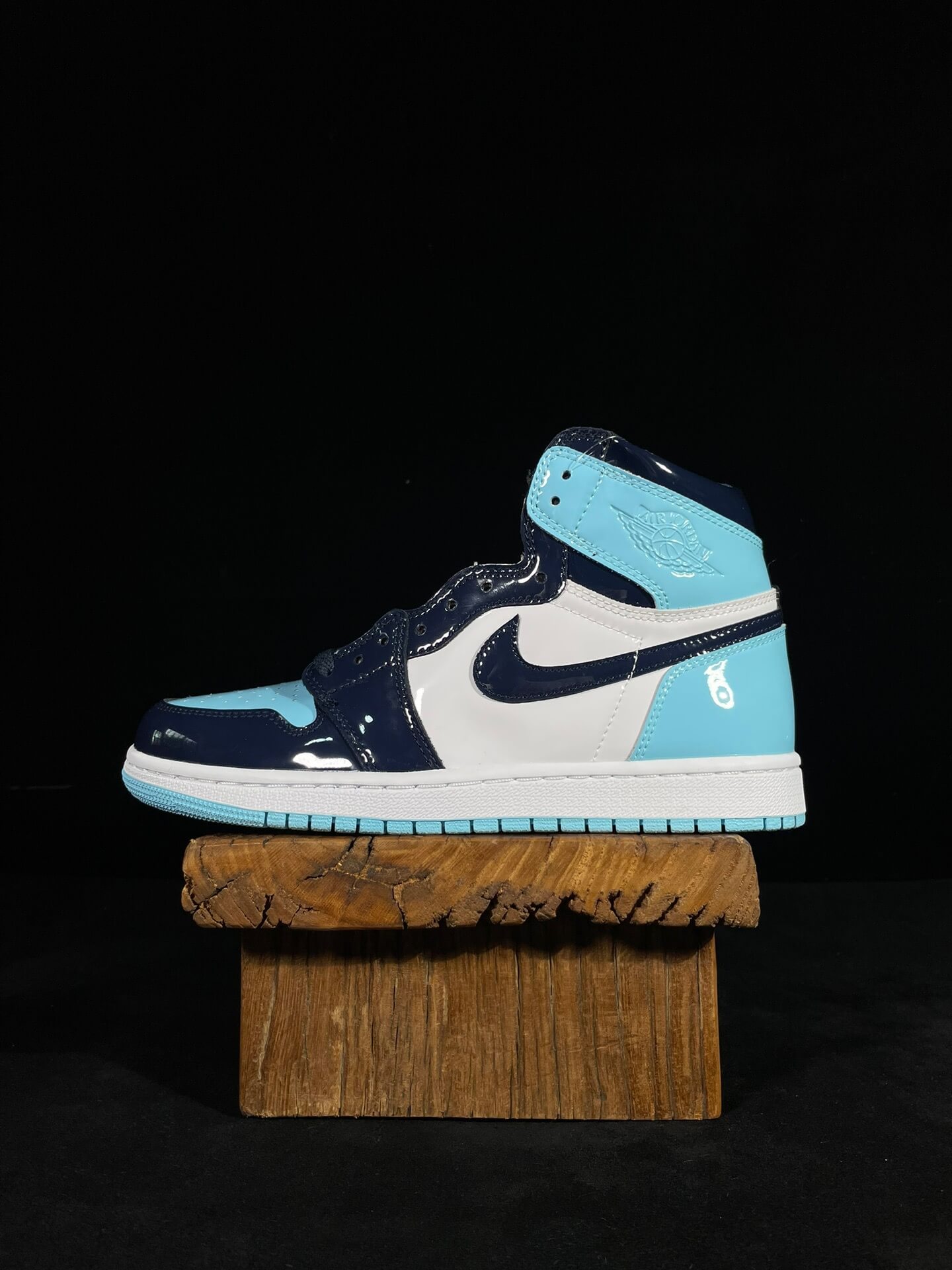 Nike Air Jordan 1 High Navy Light Blue White Sneakers