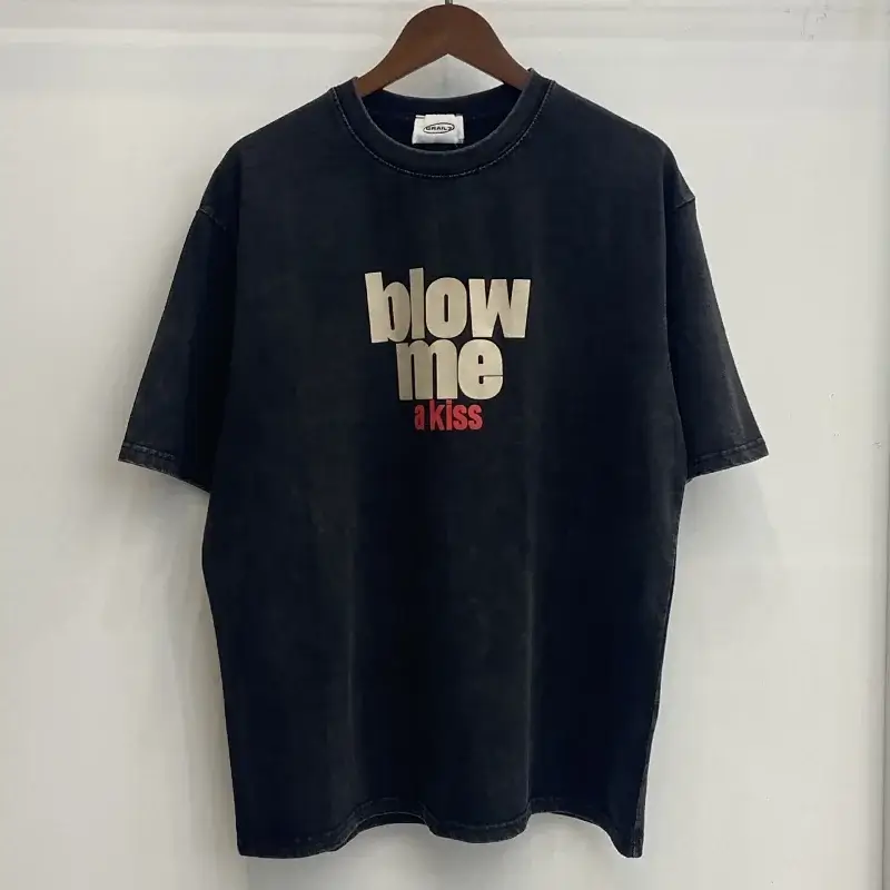 MAKIA Black "Blow Me A Kiss" Graphic Oversized T - Shirt