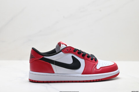 Nike Air Jordan 1 Retro Low OG Sneakers