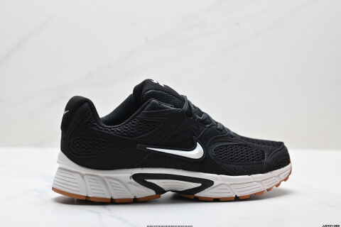 Nike V5 RNR Low-Top Casual Shoes