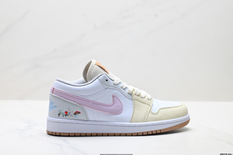 Nike Air Jordan 1 Low Sneaker IB8861-151
