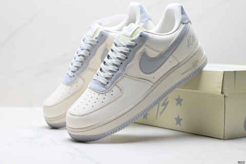 Nike Air Force 1 '07 LV8 Sneakers